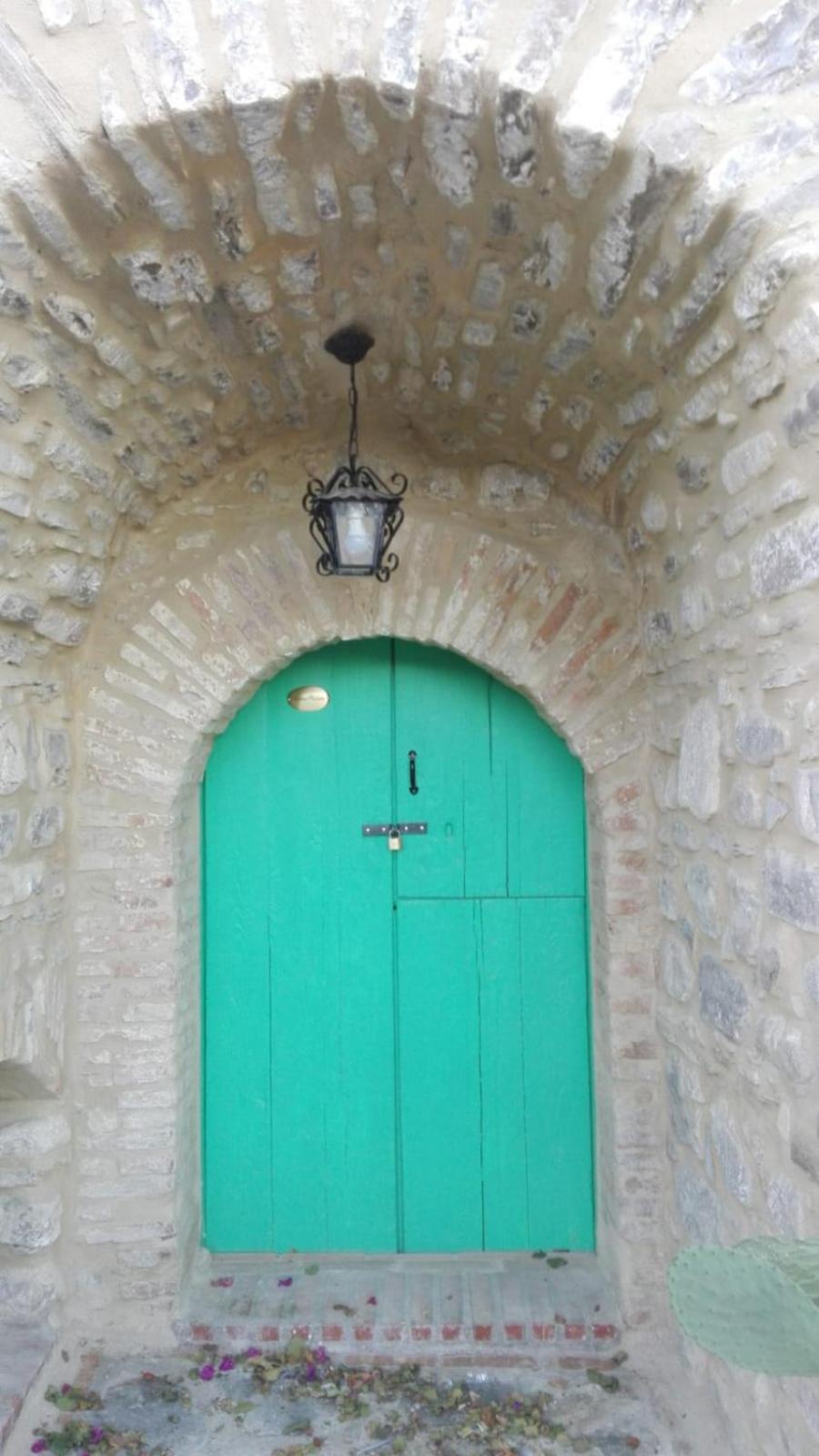 Le ..pietre .. parlano Villa Rocca Imperiale Esterno foto